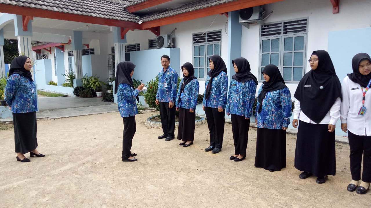 SIDAK PEGAWAI, KEPALA BNN KABUPATEN BANGKA PASTIKAN KESIAPAN ANGGOTA